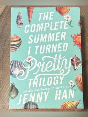 THE SUMMER I TURNED PRETTY - SEALED TRILOGY BOX SET